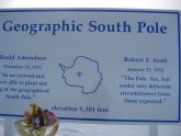 Южный Полюс Население